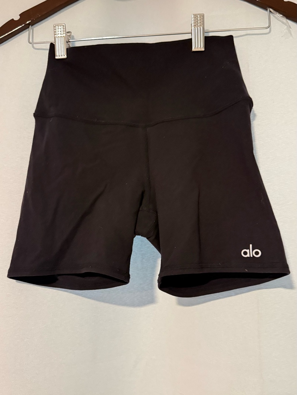 Alo biker shorts XS